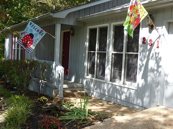 4th image of 231 Snead Dr