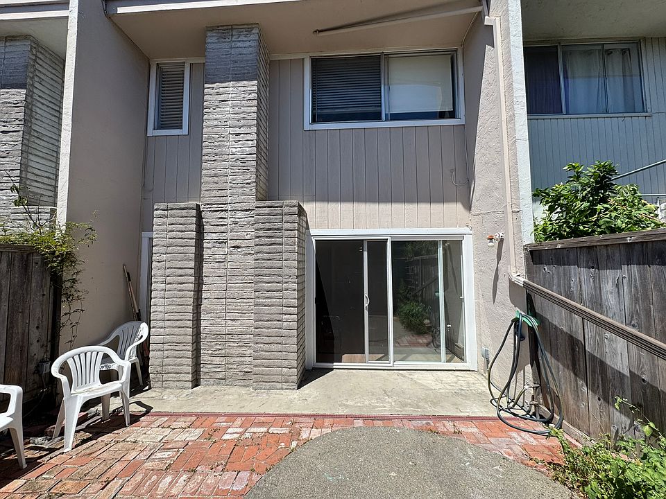 2nd image of 349 Canal St