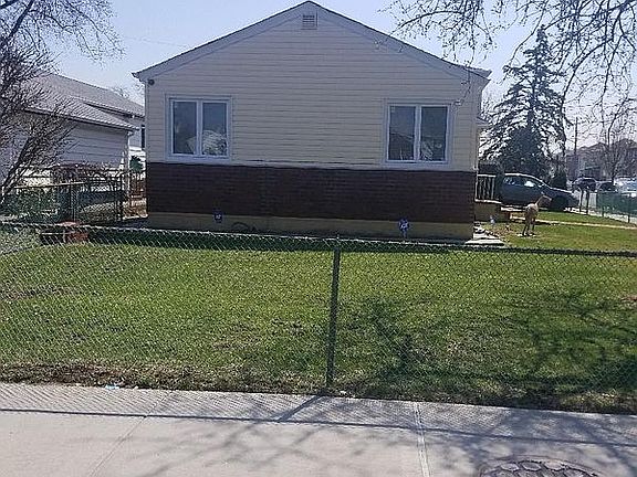 4th image of 1305 E 103rd St #1