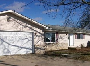 1888 12b Rd, Bourbon, IN 46504