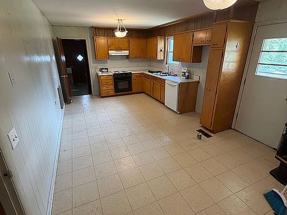 3rd image of 1804 Culpepper St NW