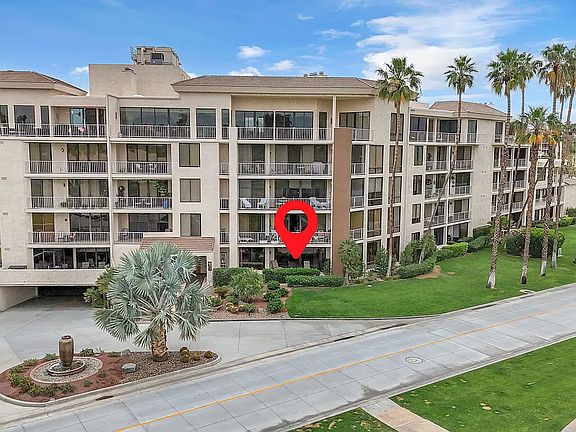 3rd image of 910 Island Dr APT 112