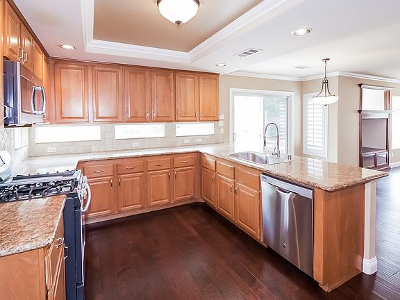 3rd image of 6774 Coronado Crest Ave