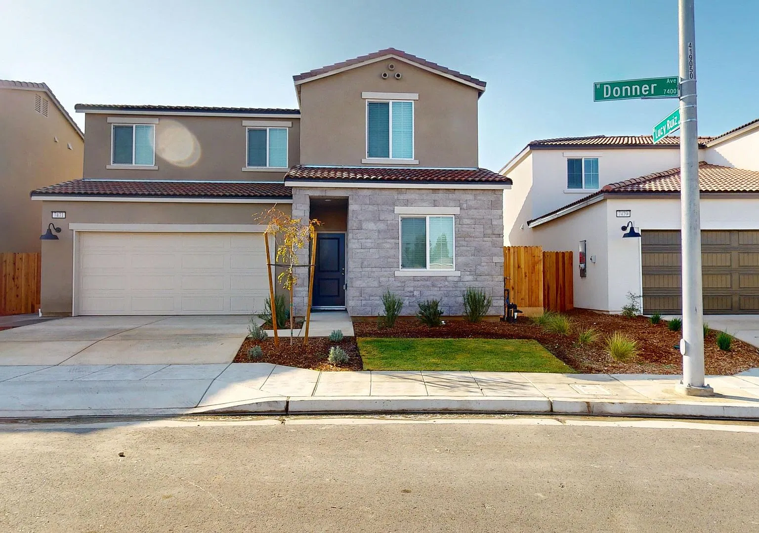 7471 W. Donner Ave. Fresno, CA 93723 — Photo 1