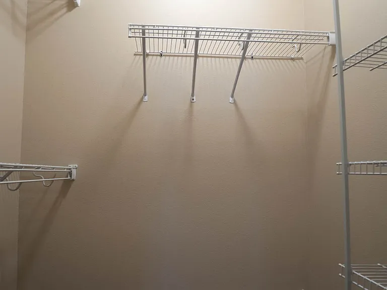 Artisan Apartments — Photo 23