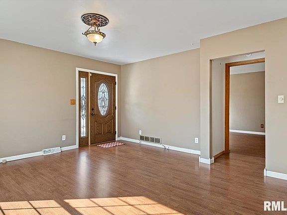 5th image of 2100 N 16th St