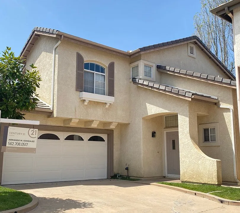 9 Skyflower Ln