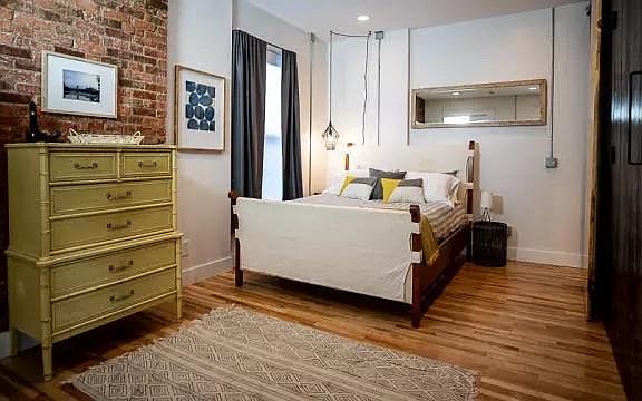 2nd image of 246 3rd St Floor 2