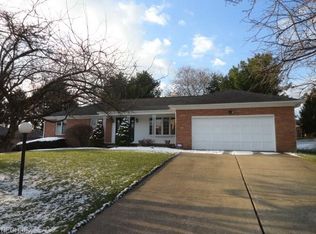 342 Pheasant Run Cir NW, Canton, OH