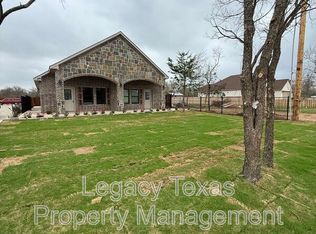 910 Fuller Ave UNIT A, Cleburne, TX 76031