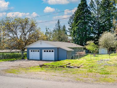 151 S Moss St, Lowell, OR, 97452