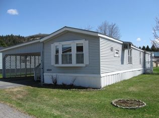 6 Pine St, Colebrook, NH 03576