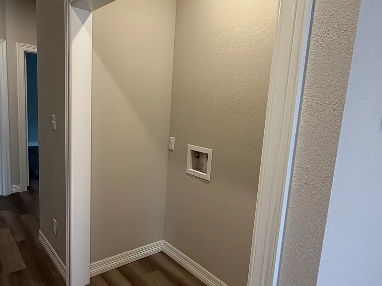 806 Walnut St — Photo 8