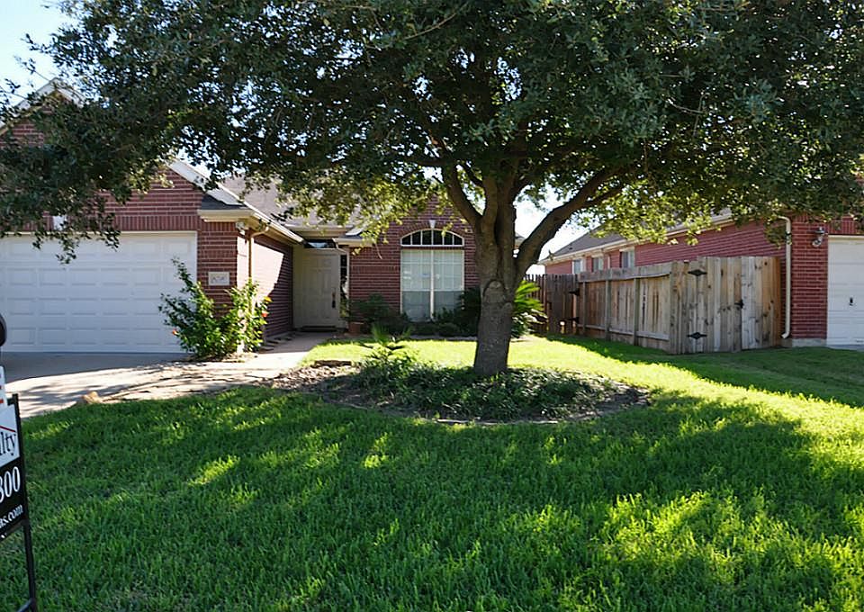1st image of 8710 Pleasantbrook Dr