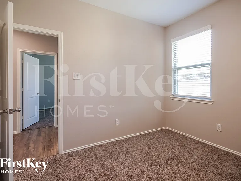 11506 Castle Nugent Ct — Photo 13