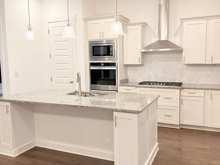 5612 Draper Trl — Photo 3
