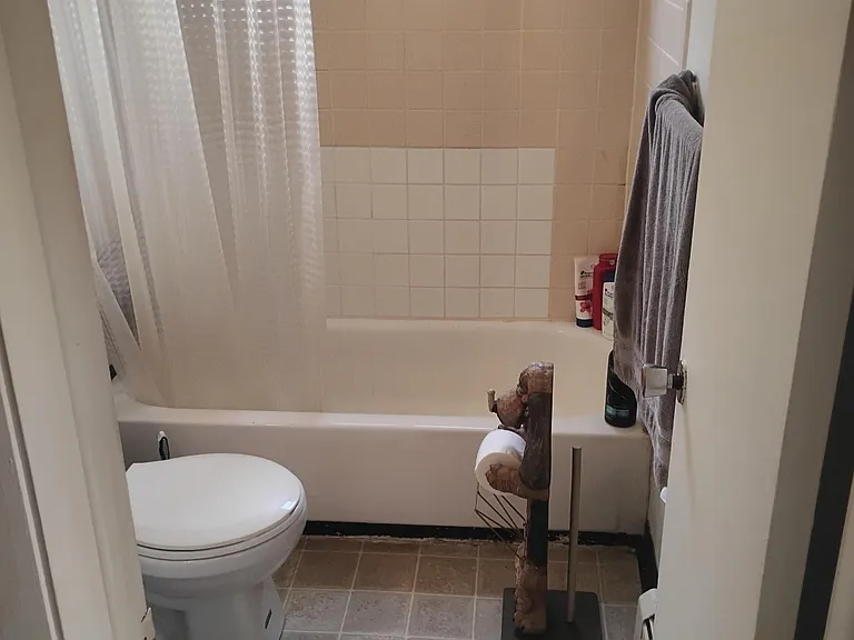 309 Edgewood Ave #B — Photo 2