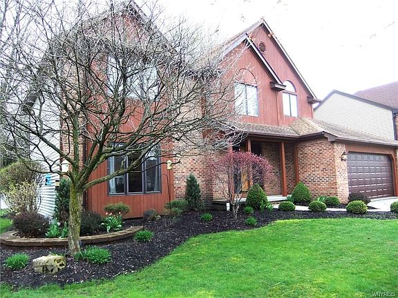 2nd image of 43 Hoviland Ct