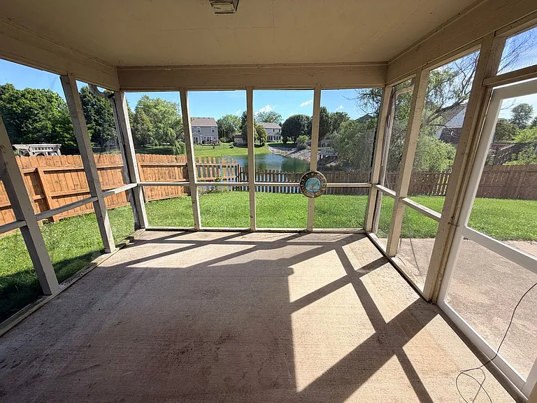 705 Hummingbird Ln — Photo 34