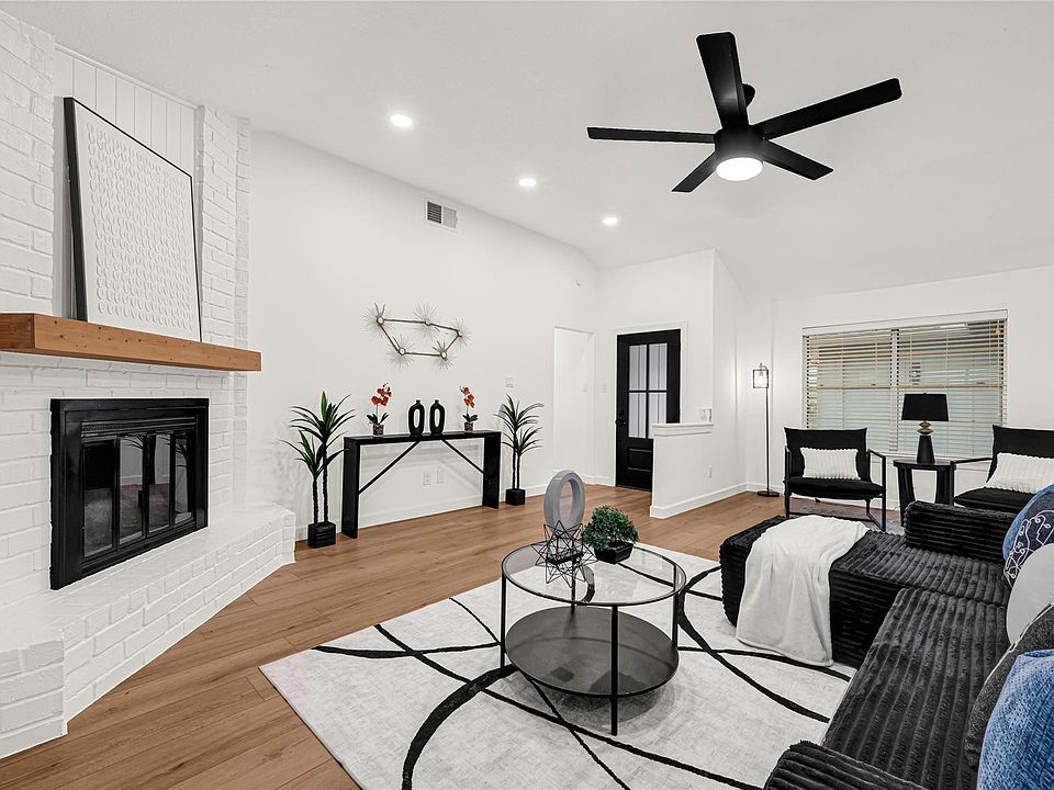 1st image of 2303 Strait Ln