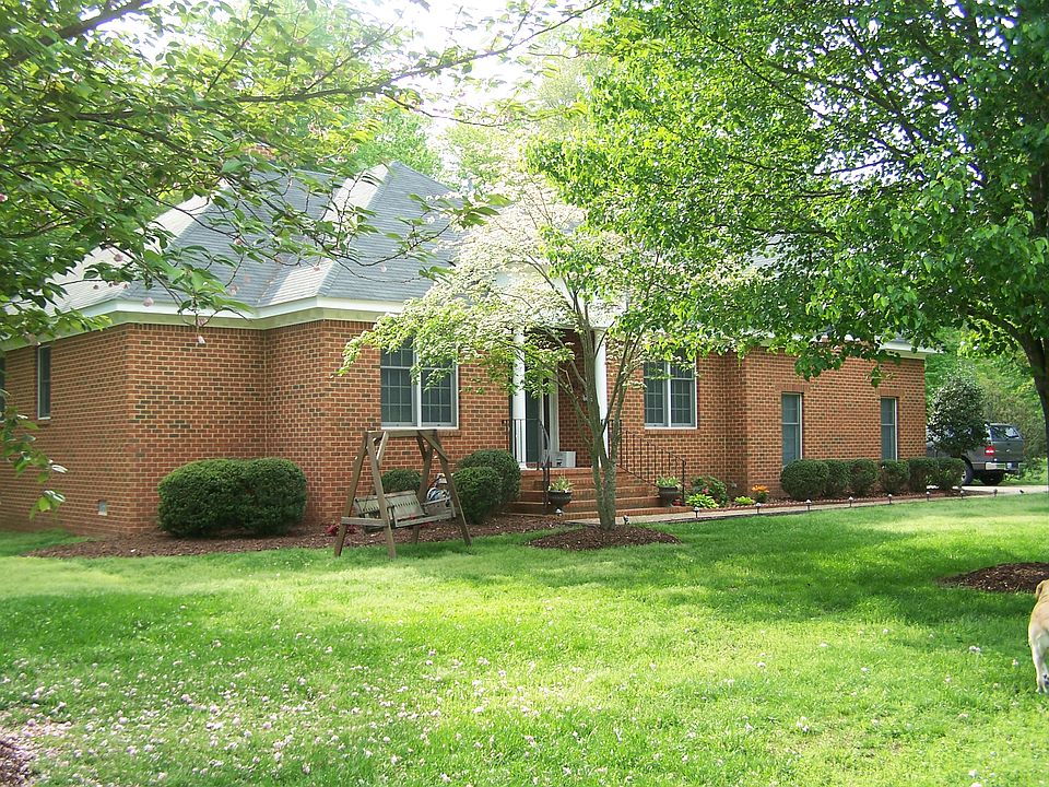 1st image of 102 Drewry Ln