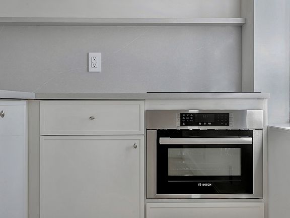 5th image of 217 Thompson St APT 32