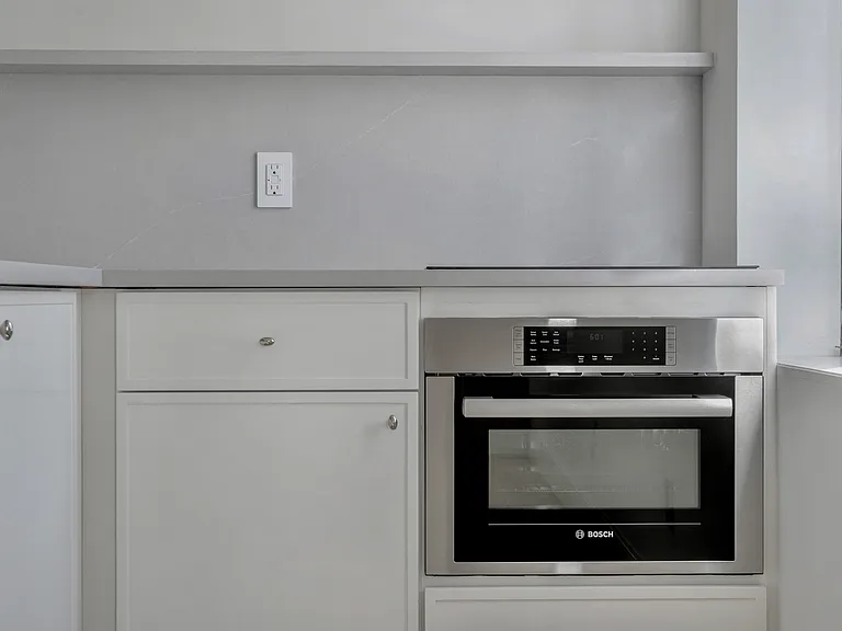 217 Thompson St #32 — Photo 5