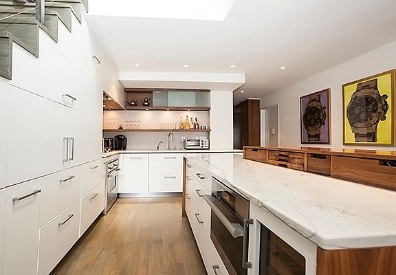 2nd image of 65 Thompson St APT 6