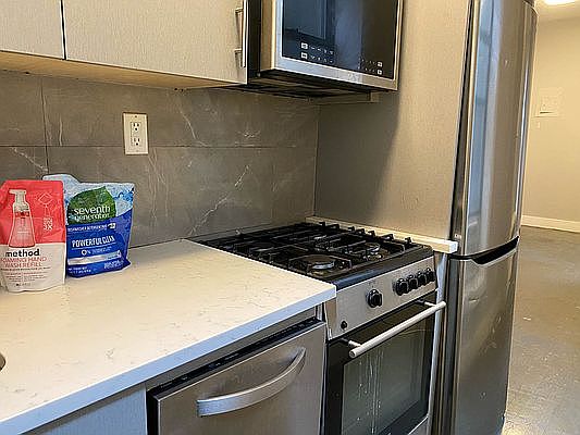 1st image of 102 E 116th St APT 3E