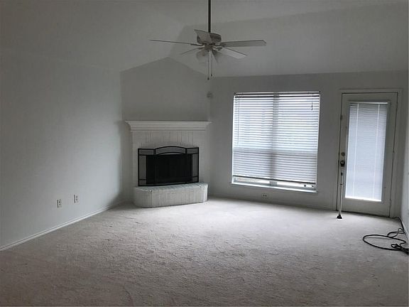3rd image of 102 Liberty Way
