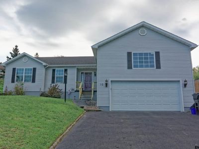 10 Clearview Dr, Troy, NY, 12180