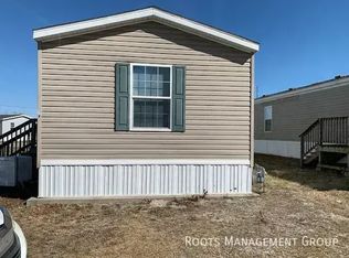 19 Kris Dr #K19, Bloomington, IL 61704