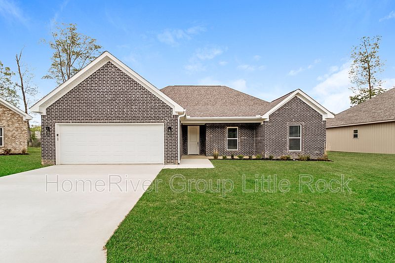 1st image of 4556 Western Woods Dr