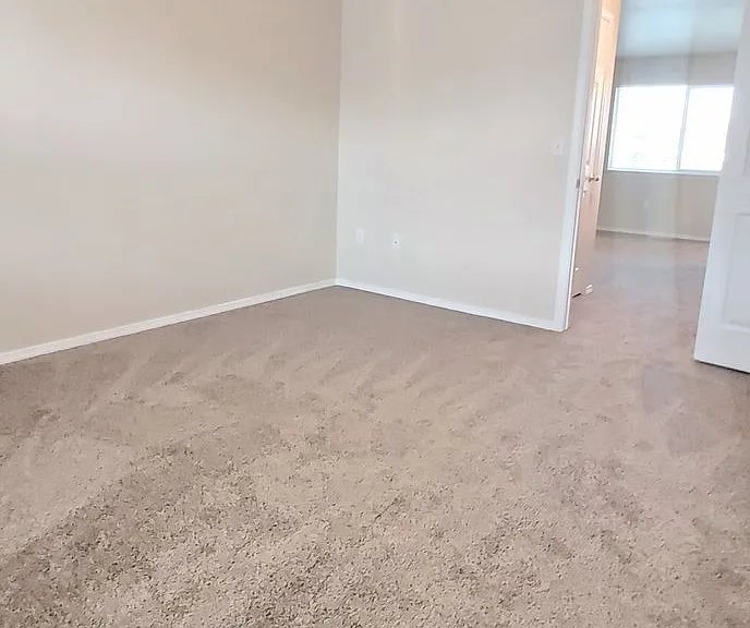 698 Saratoga Dr — Photo 28