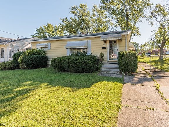 2nd image of 6113 Pickway Dr