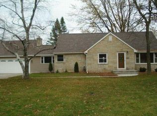 4930 S 78th St, Greenfield, WI 53220