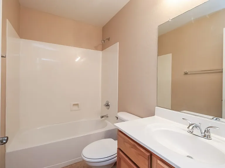 39670 N Kristy Ln — Photo 13