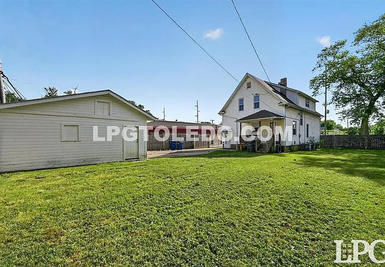 3318 Stickney Ave — Photo 36