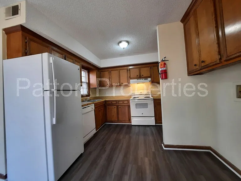 1601 Willowby Street - Inside CoC - R19706-07-14 — Photo 6