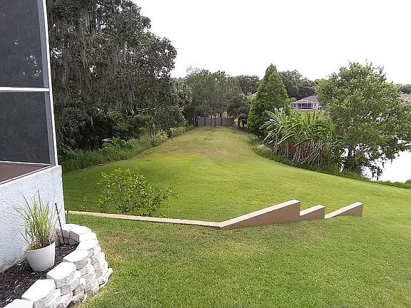 4th image of 4517 River Close Blvd