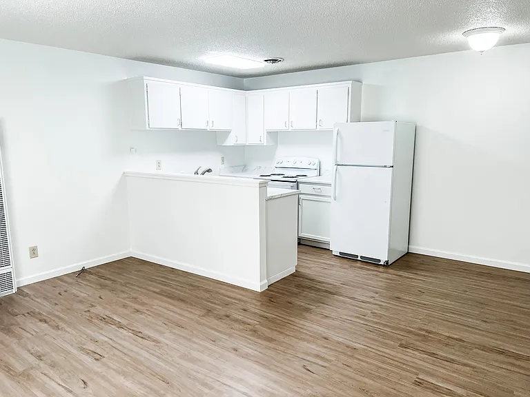 1351 Arcadian Ave #B — Photo 5