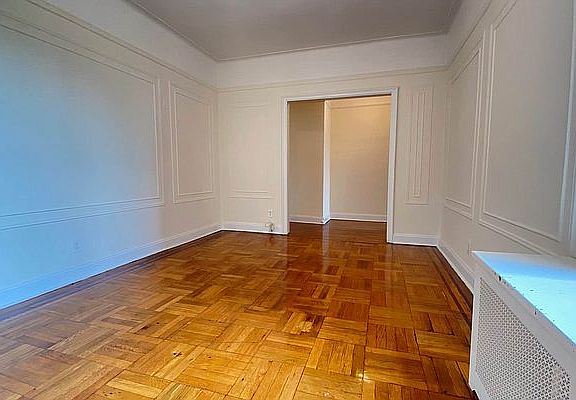 5th image of 45-32 44th St #4H