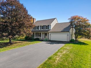 9 Williamsburg Ln, Scarborough, ME 04074