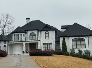 5715 Southlake Ct, Oakwood, GA 30566