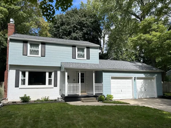 1640 Forest Hills Dr, Okemos, MI 48864