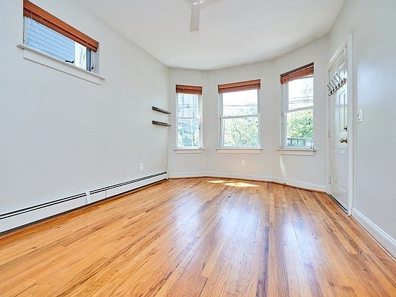 5th image of 3-11 Blackstone St #3-1