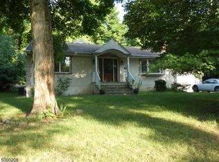 115 Chestnut Ave, Closter, NJ 07624