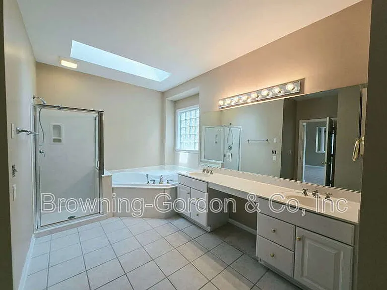5108 Glencarron Dr — Photo 16