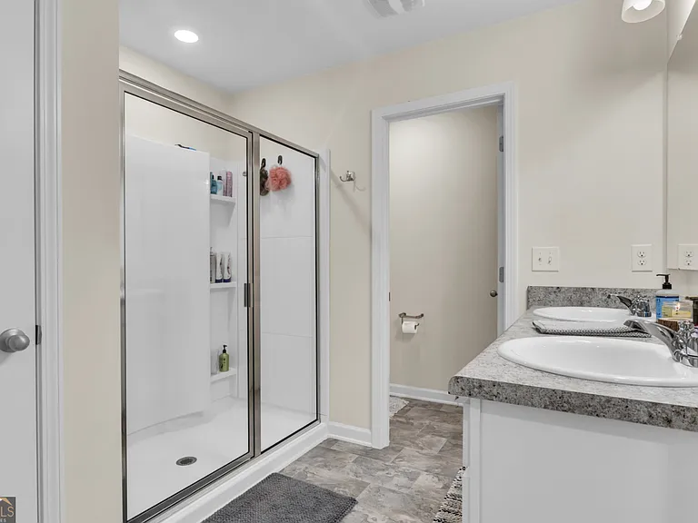 62 Chastain Cir — Photo 18
