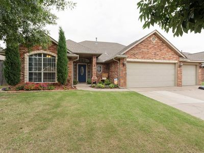 8809 NW 114th Cir, Oklahoma City, OK, 73162
